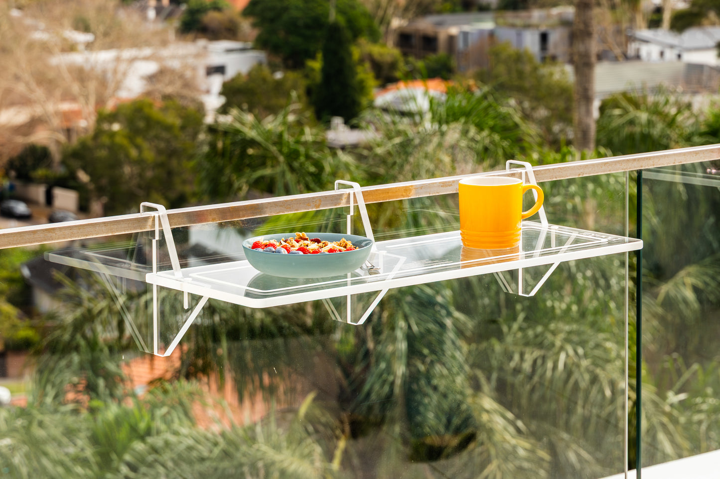 Plonkit Poolside and Balcony Bar