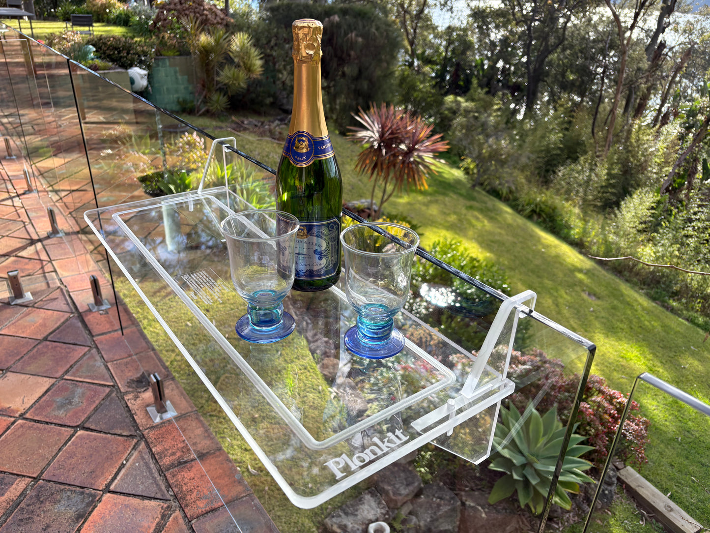 Plonkit Poolside and Balcony Bar