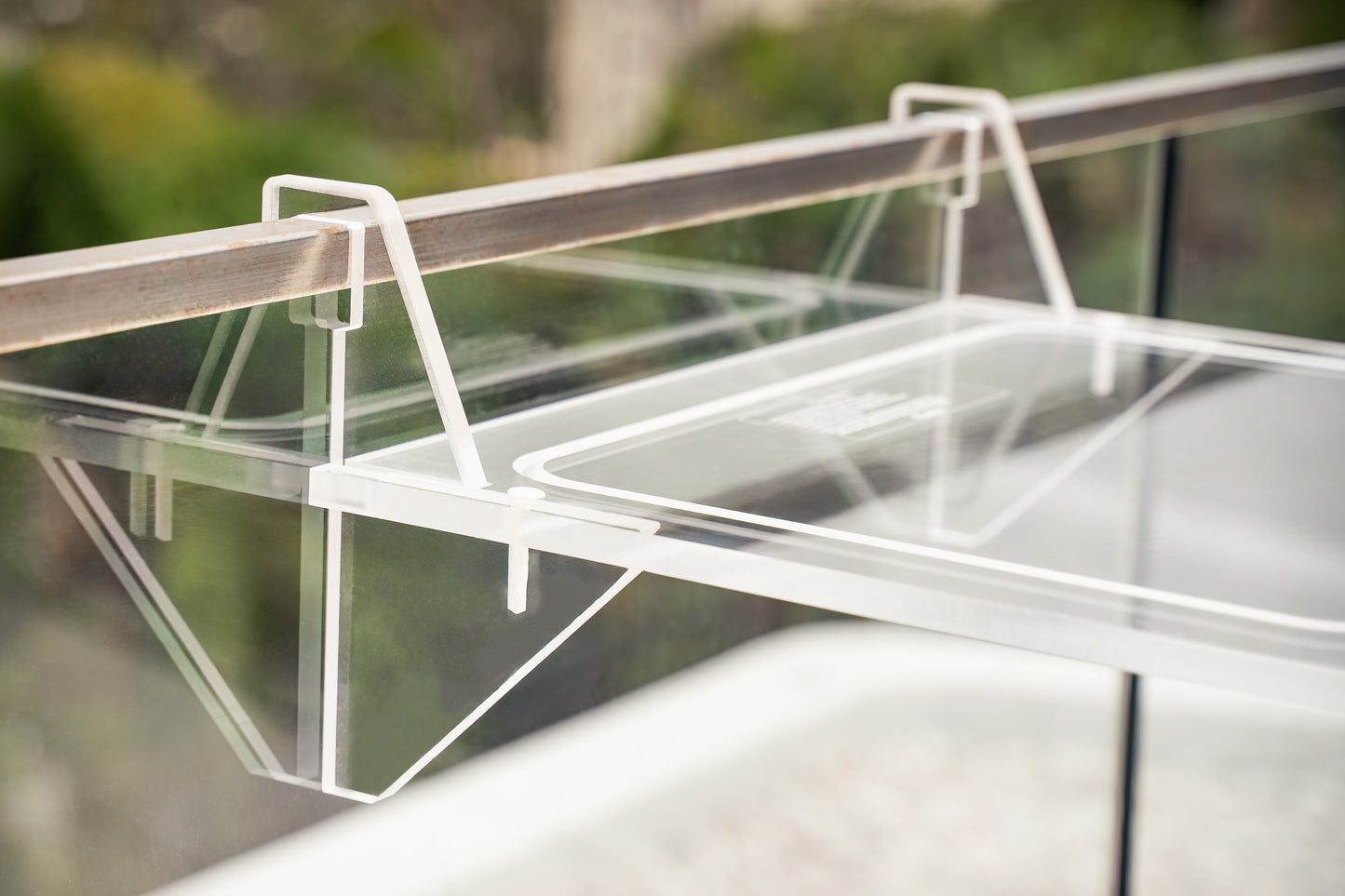 Plonkit Poolside and Balcony Table